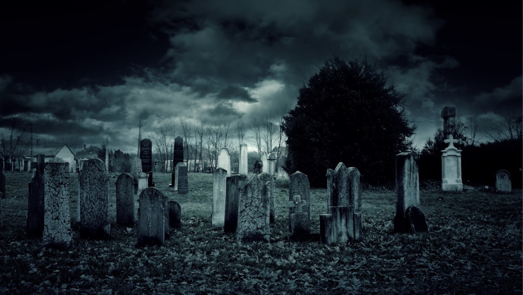 World’s 5 Most Haunted and Creepiest Cemeteries